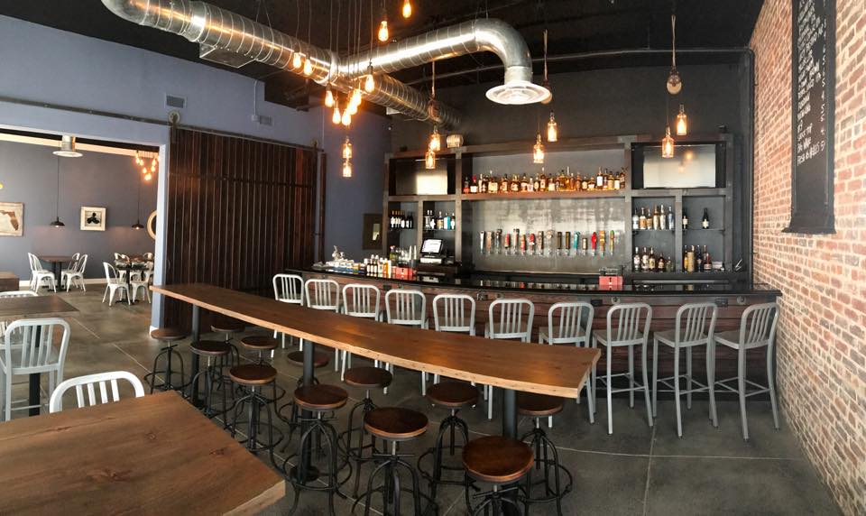 The District Eatery Tap & Barrel