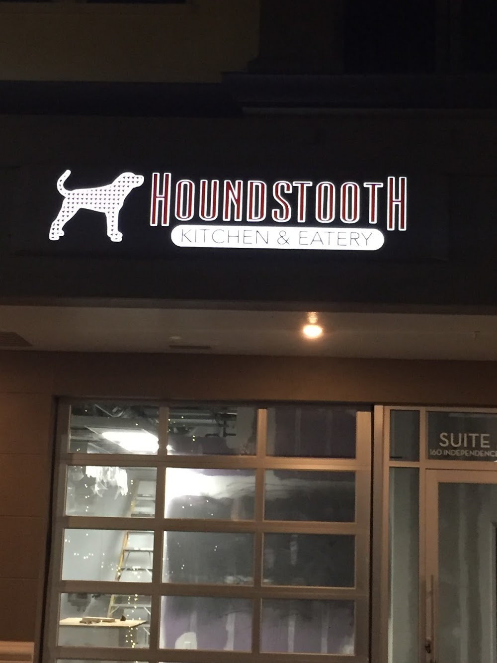 Houndstooth Kitchen & Eatery
