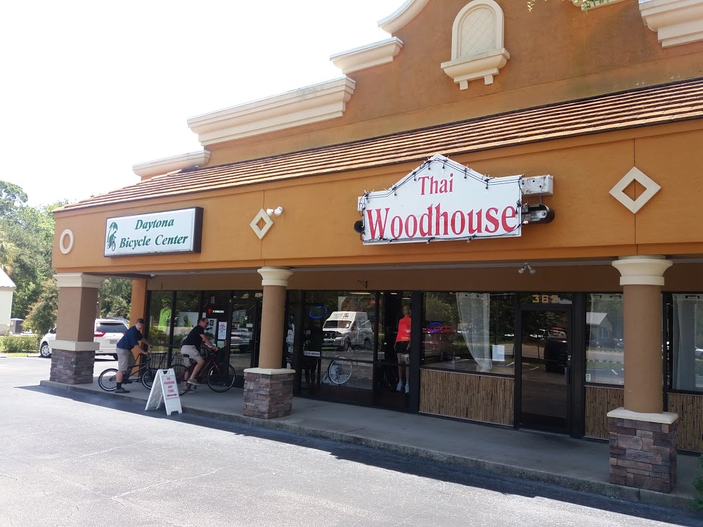 Thai Woodhouse Restaurant